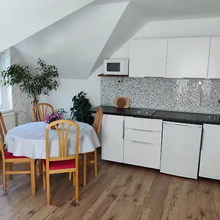 Apartament Fadóra *